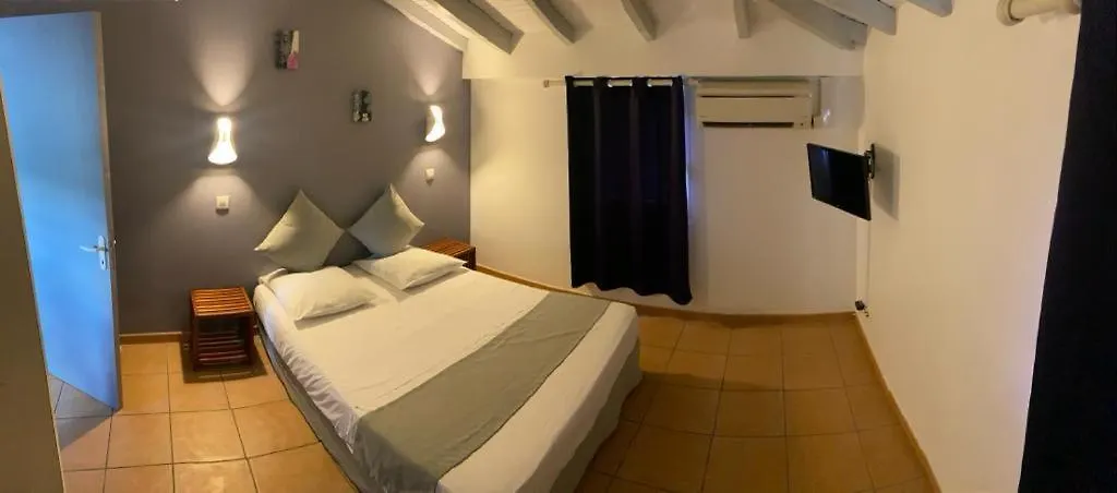 Aparthotel Courbaril Residence Les Trois-Ilets Martinique